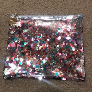NWOT Packed Party Everything Pouch